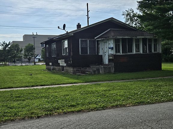 2nd image of 3484 Connecticut St