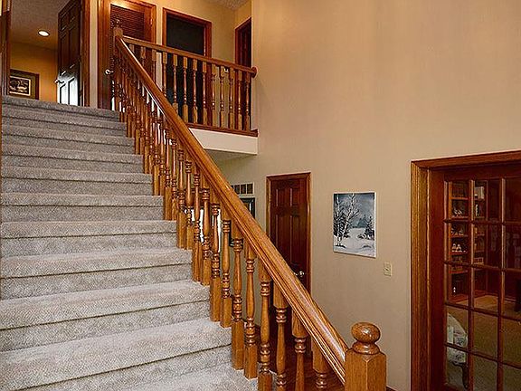 3rd image of 6411 Mesaverde Dr