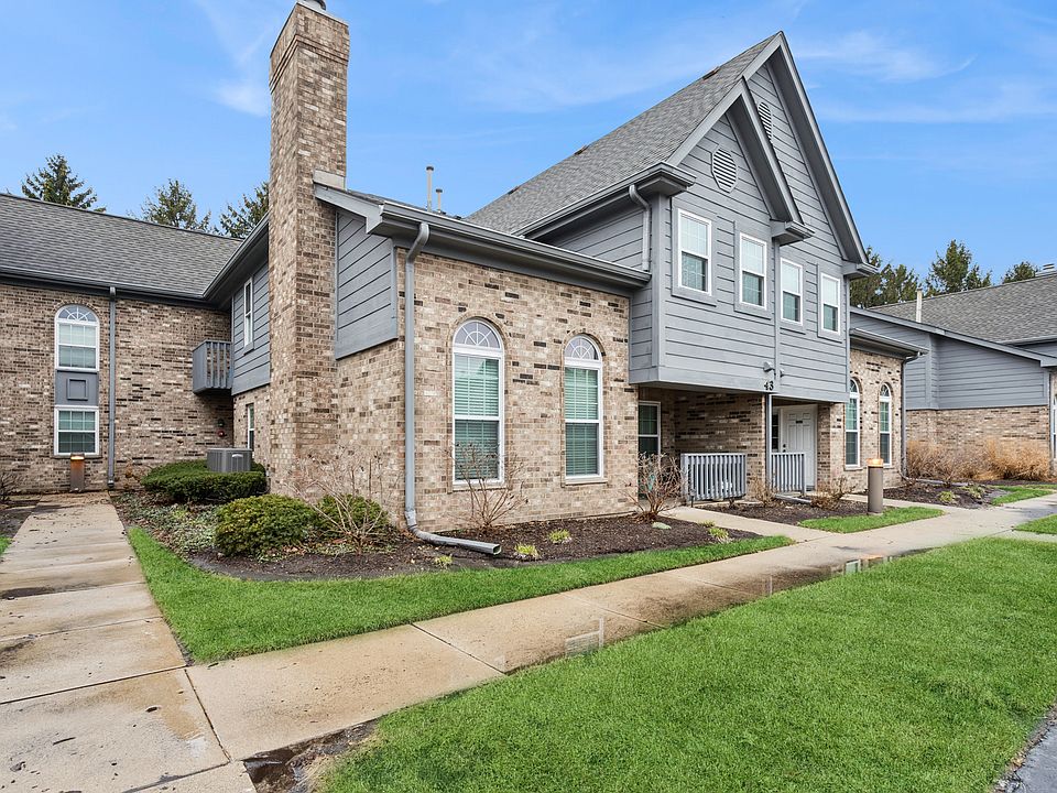 1st image of 43 Foxcroft Rd APT 127