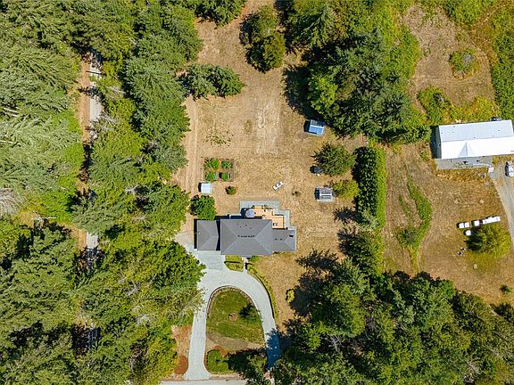 2nd image of 3378 Kilipi Rd