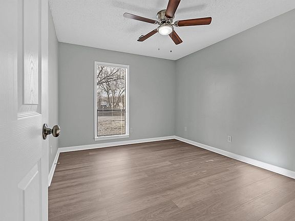 4th image of 5740 Willow Springs Dr