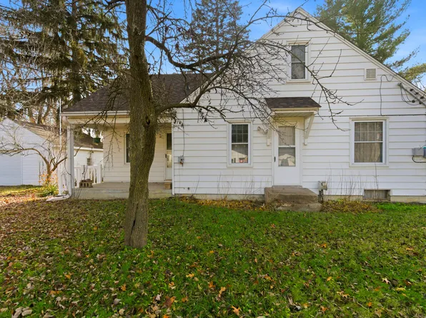 1524 Woodrow Dr, Kalamazoo, MI 49048