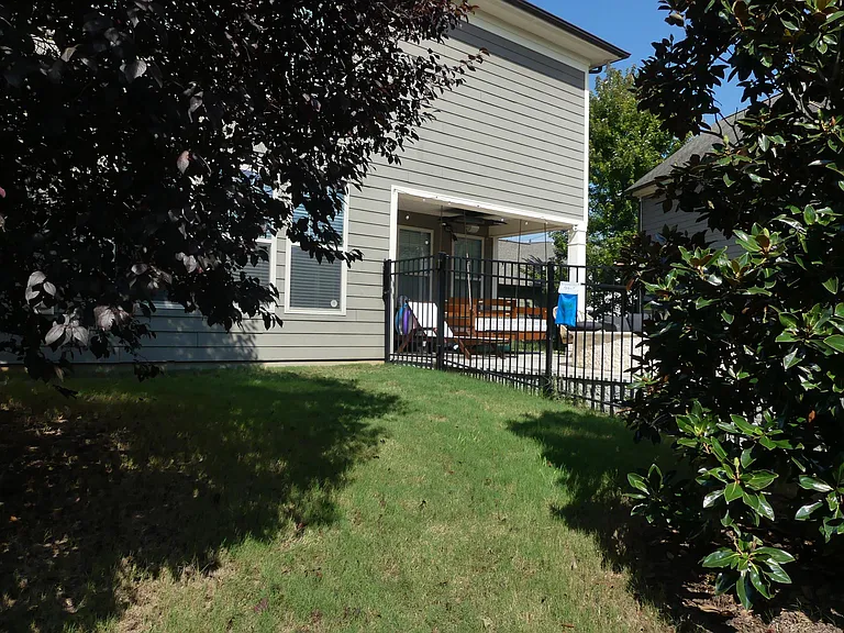 2404 Double Oaks Rd — Photo 23
