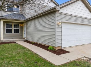 169 Waterbury Cir, Oswego, IL 60543