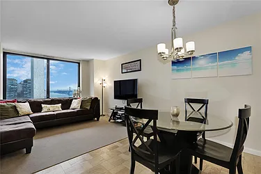 Sold by WIRE International Realty