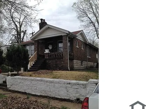 6826 Leedale Dr, Saint Louis, MO 63121