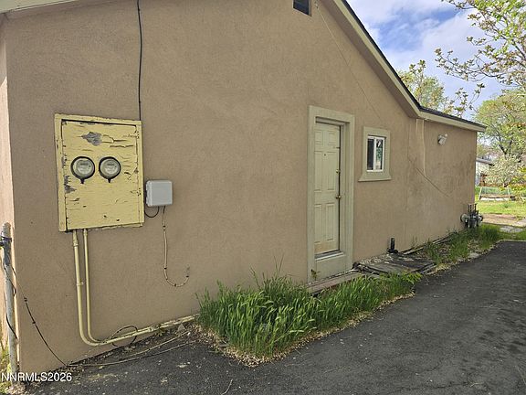 4th image of 247 Linden St