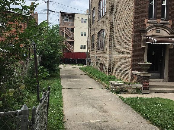 3rd image of 7326 S Kingston Ave