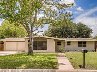 122 Lemonwood Ave, Universal City, TX 78148
