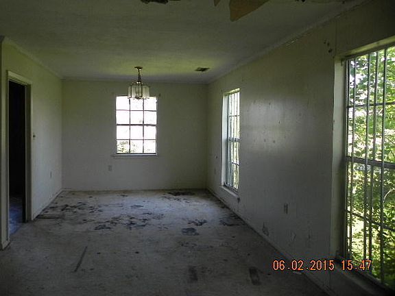 2nd image of 3501 Hillside Dr