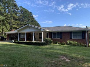 1128 Oak Valley Rd, Toccoa, GA 30577
