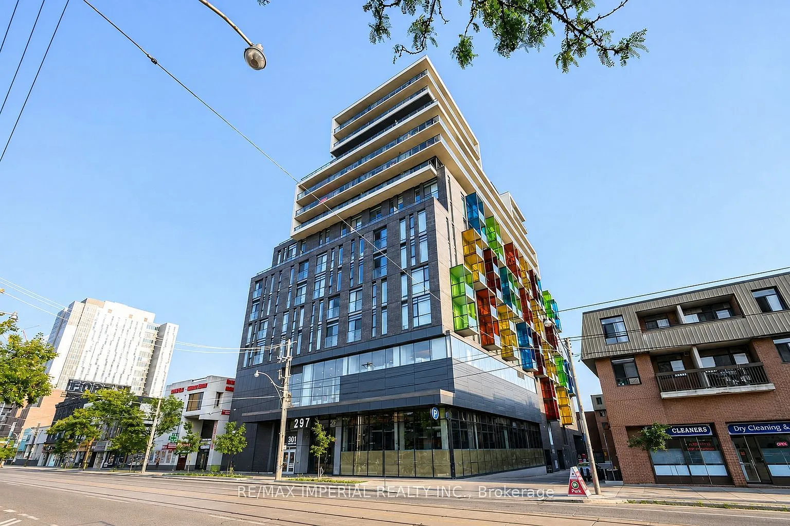 3 bed, $4,650 — Photo 1