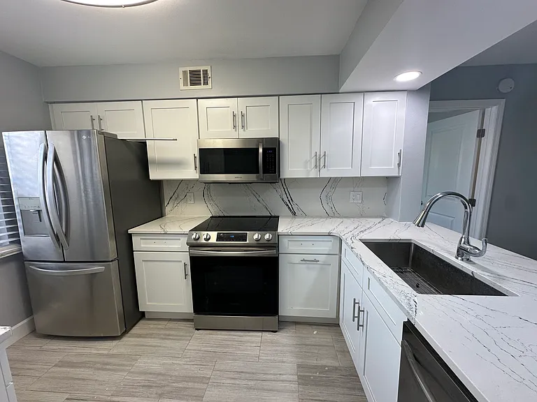3217 Westridge Blvd #101 — Photo 3