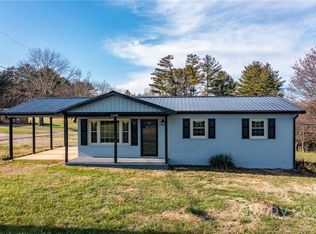 2160 Union Grove Rd, Lenoir, NC 28645