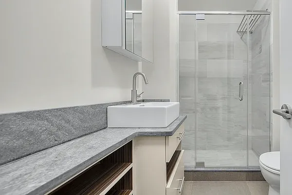 Rented by Corigin Management | media 8