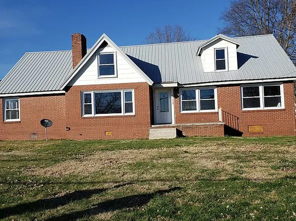 110 W Nashville St, Pembroke, KY 42266