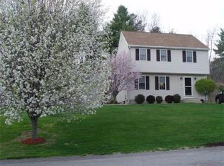 90 Castle Rd, Fitchburg, MA 01420