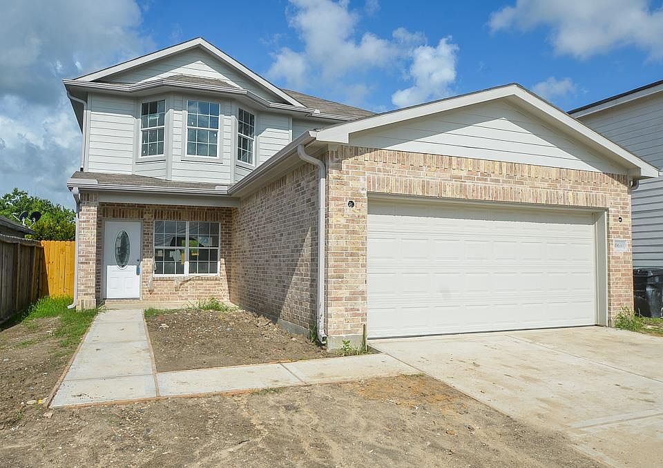 1st image of 16630 Sidonie Dr #0