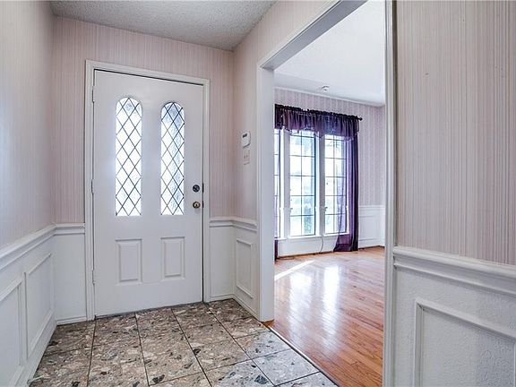 5th image of 6711 Riviera Dr