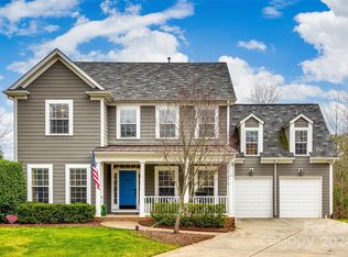 7913 Fawnwood Ln, Tega Cay, SC 29708