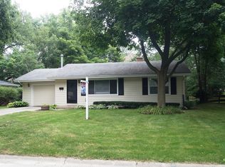 656 S Sleight St, Naperville, IL 60540
