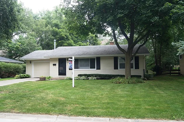656 S Sleight St photo 1