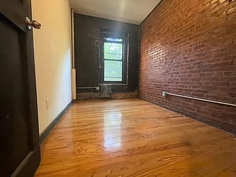 Rented by PocketBroker Inc