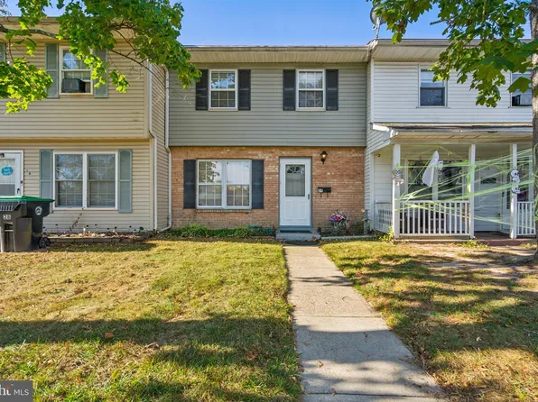 29 Maureen Ct, Sicklerville, NJ 08081