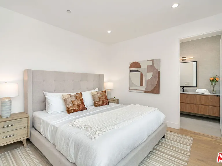 4326 Serene Pl #4 — Photo 24