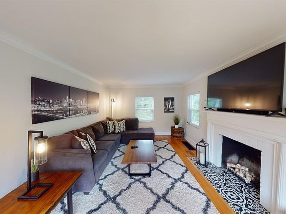5th image of 2960 Lischer Ave