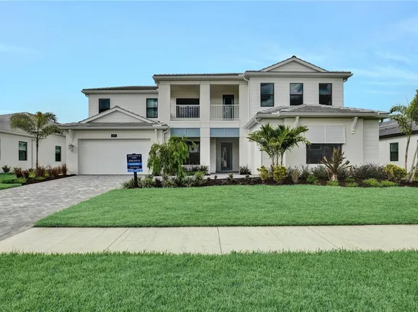 2477 Waterfront Cir, Sarasota, FL 34240