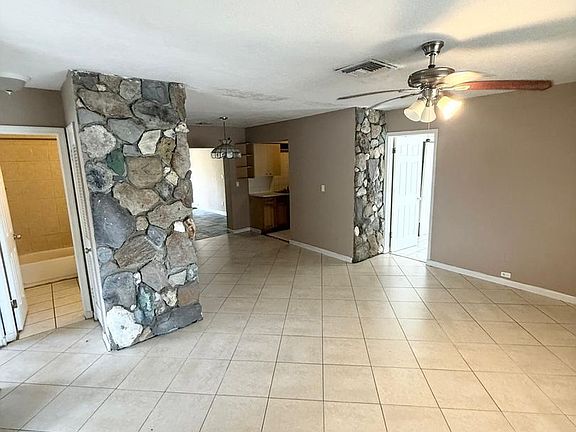 4th image of 341 NE 25th Ct