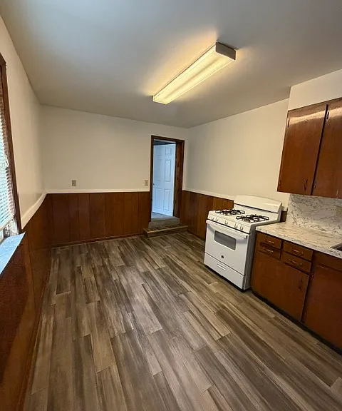 325 National Ave NW #3 — Photo 3