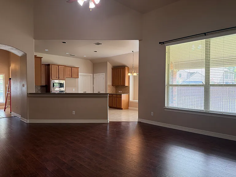 9638 Castlerock Trl — Photo 12