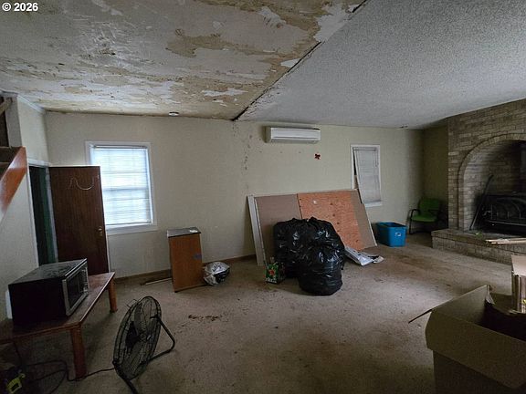 2nd image of 21400 SE Highway 212