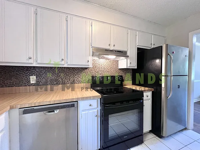 208 S Cromwell St #E — Photo 18