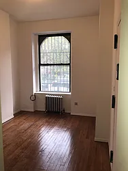 Rented by Lana Parker, LREB