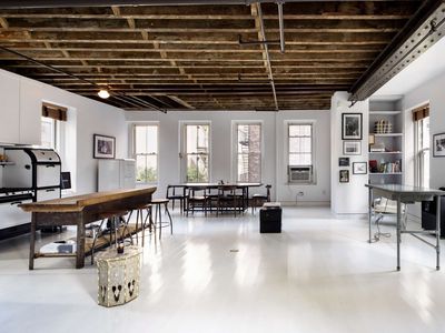140 Sullivan St APT 3R, New York, NY, 10012