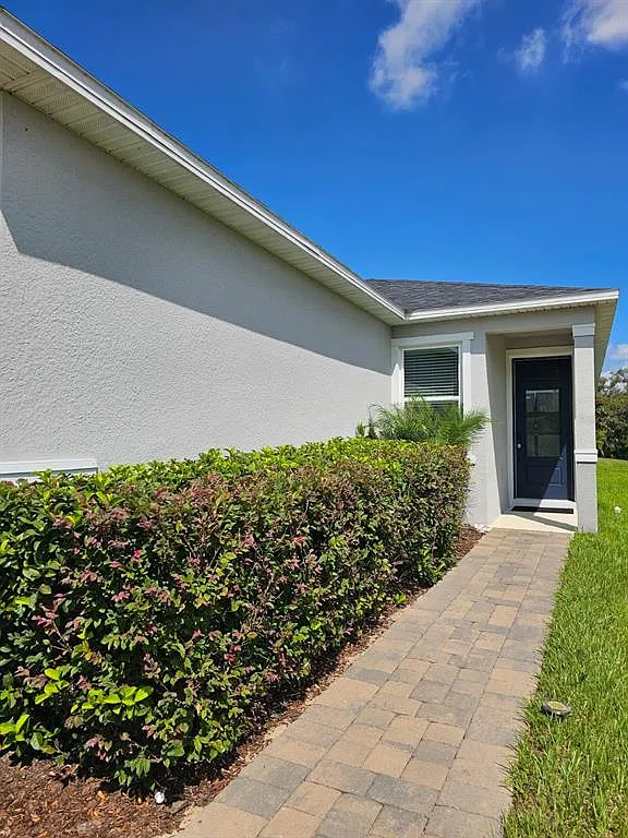 3 bed, 2.0 bath, 1656 sqft, $2,500 — Photo 3
