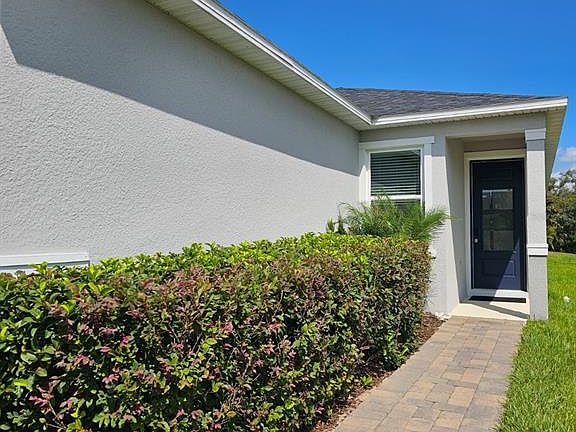 3rd image of 2927 Sanctuary Dr