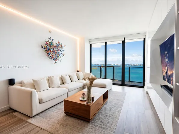 460 NE 28th St APT 3402, Miami, FL 33137