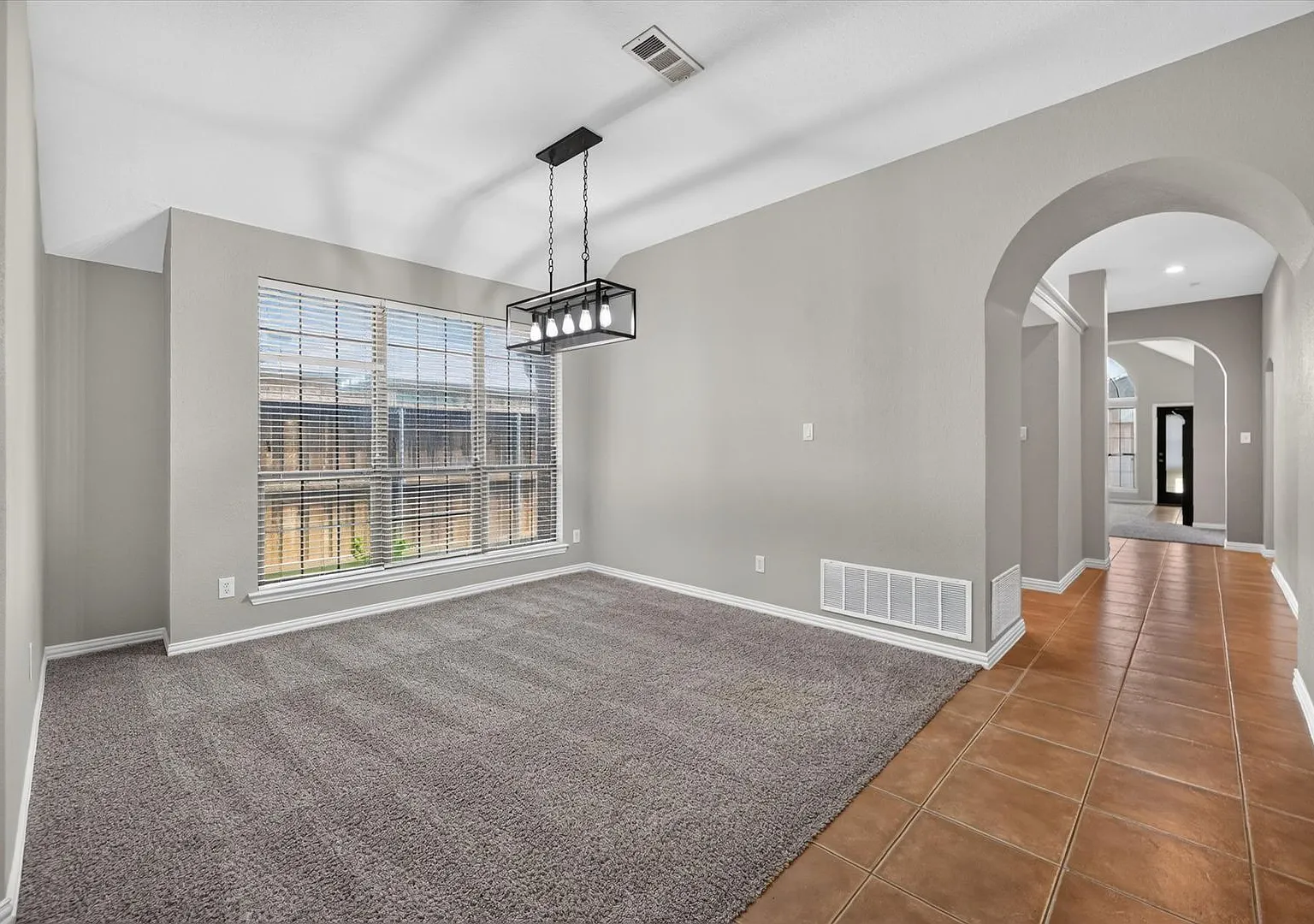 Move In ready 4 bedroom in Frisco ISD! — Photo 4