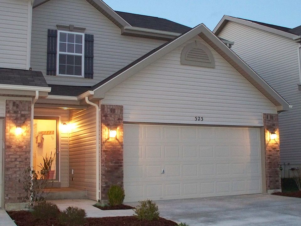 1st image of 323 Wild Oak Dr