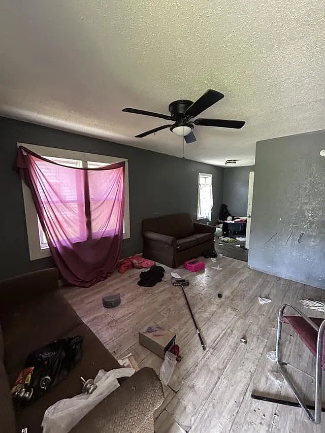 3 bed, 816 sqft, $700 — Photo 3