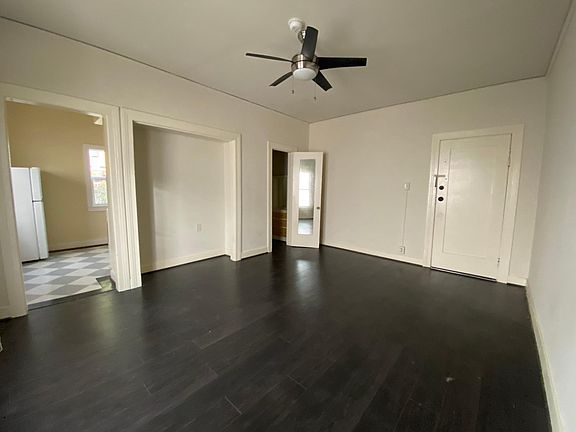 4th image of 1930 Whitley Ave #210