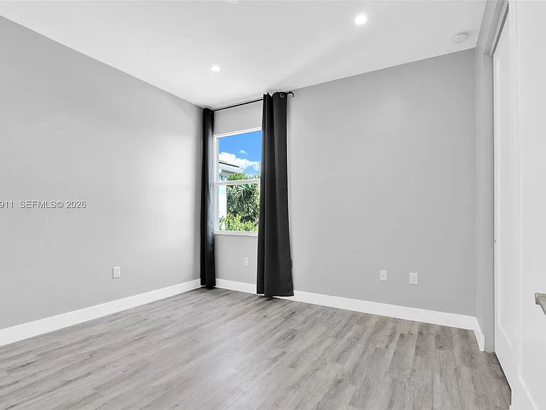 9799 Salty Bay Dr — Photo 28