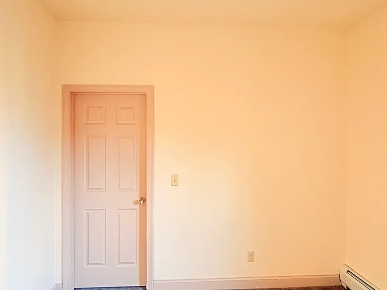 191 College St #208 — Photo 18