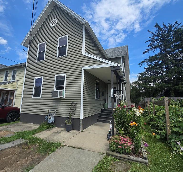 1st image of 124 N Higgins Ave