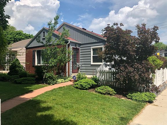 2nd image of 5220 N Lydell Ave