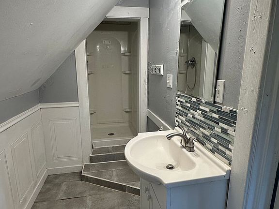 5th image of 453 Barth Ave SE APT 2